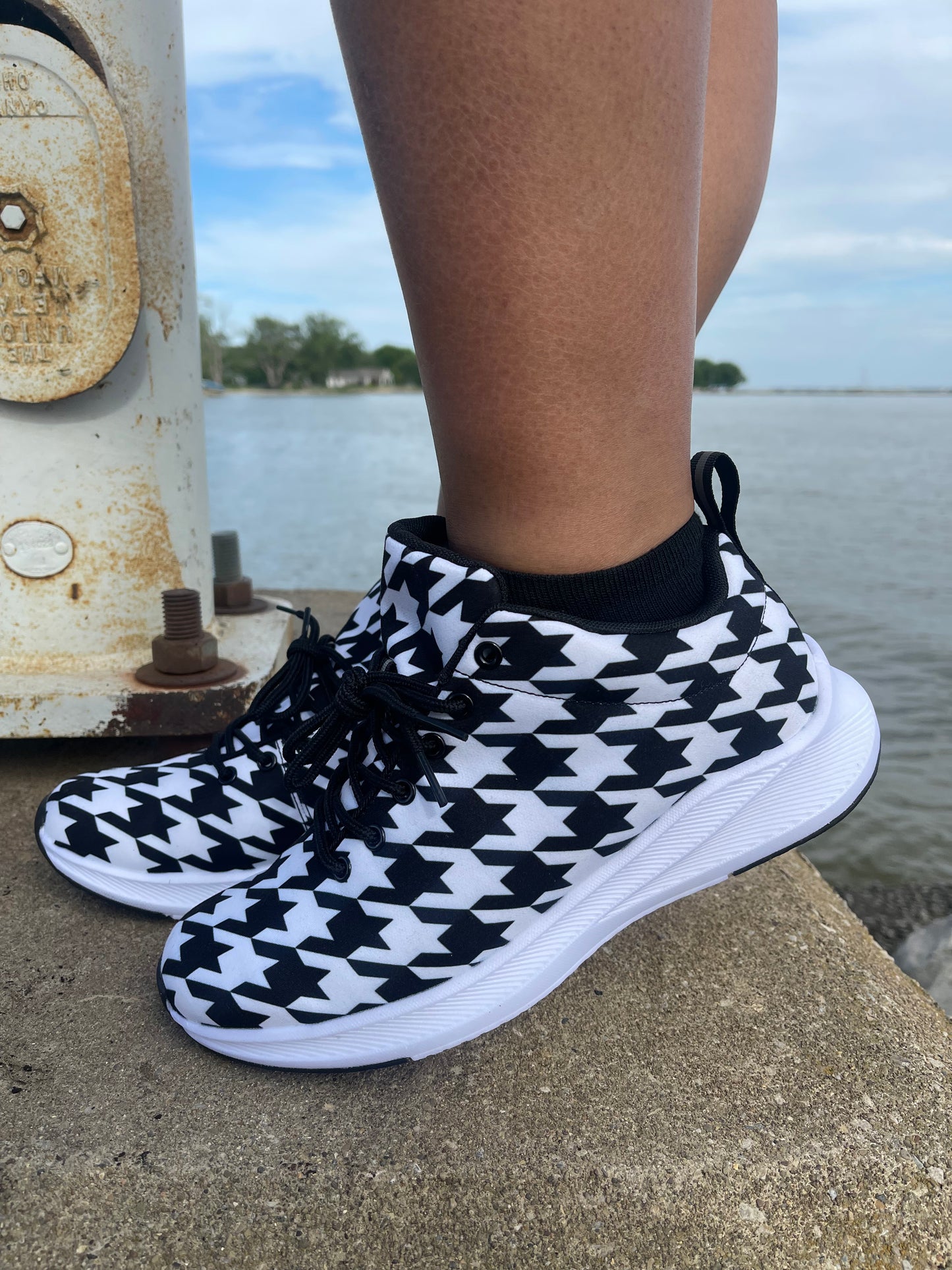 Big Black and White Houndstooth Women's Running Shoes